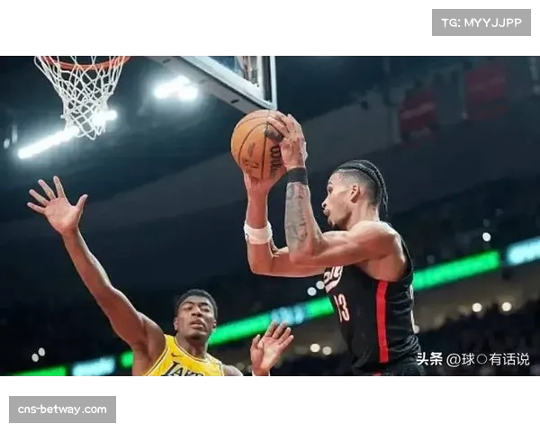 爵士末节20-4攻击波 仍不敌湖人经验老到